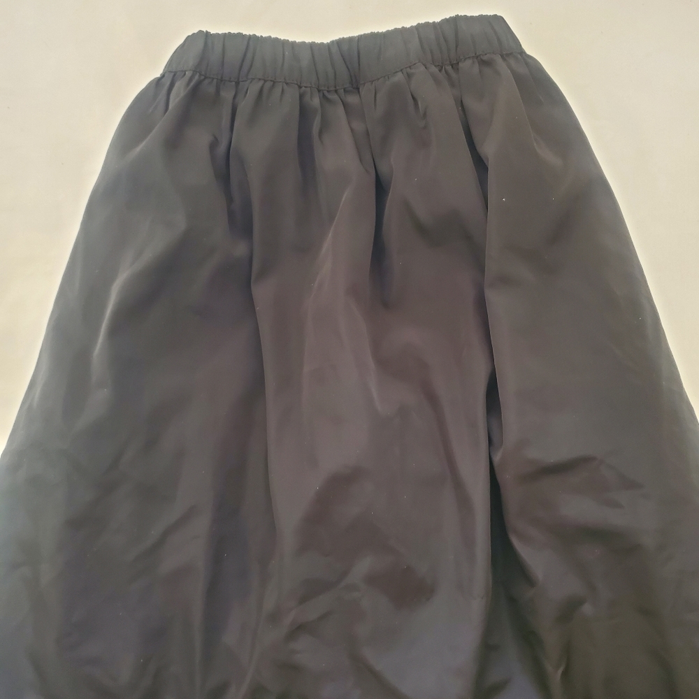 Satin black skirt